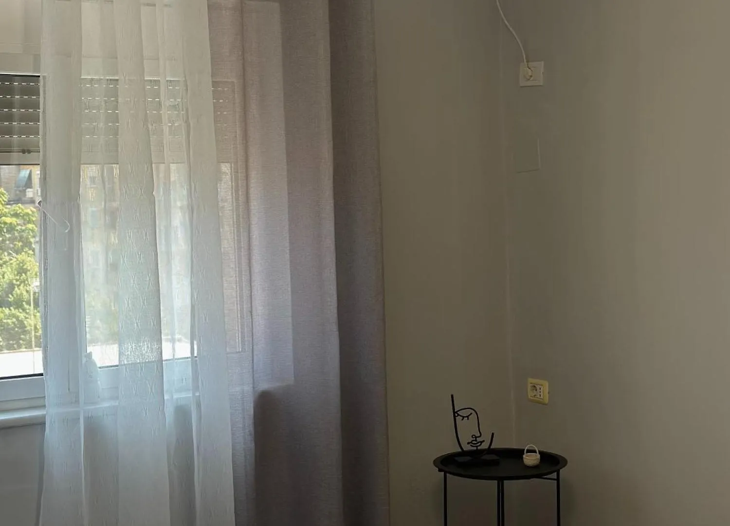 Oxhaku Apartment Tirana 0*,  Albanien